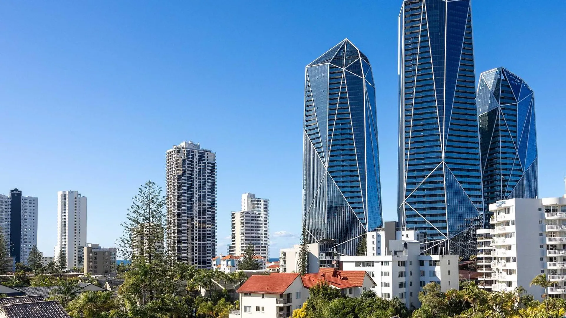 Surfers Paradise Studio, Short Walk To Beach - Hosted By Coastal Letting Co. Голд-Кост Апартаменты
